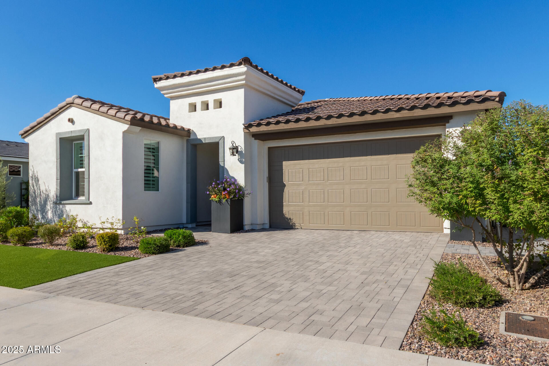 17400 W AUBURN Street