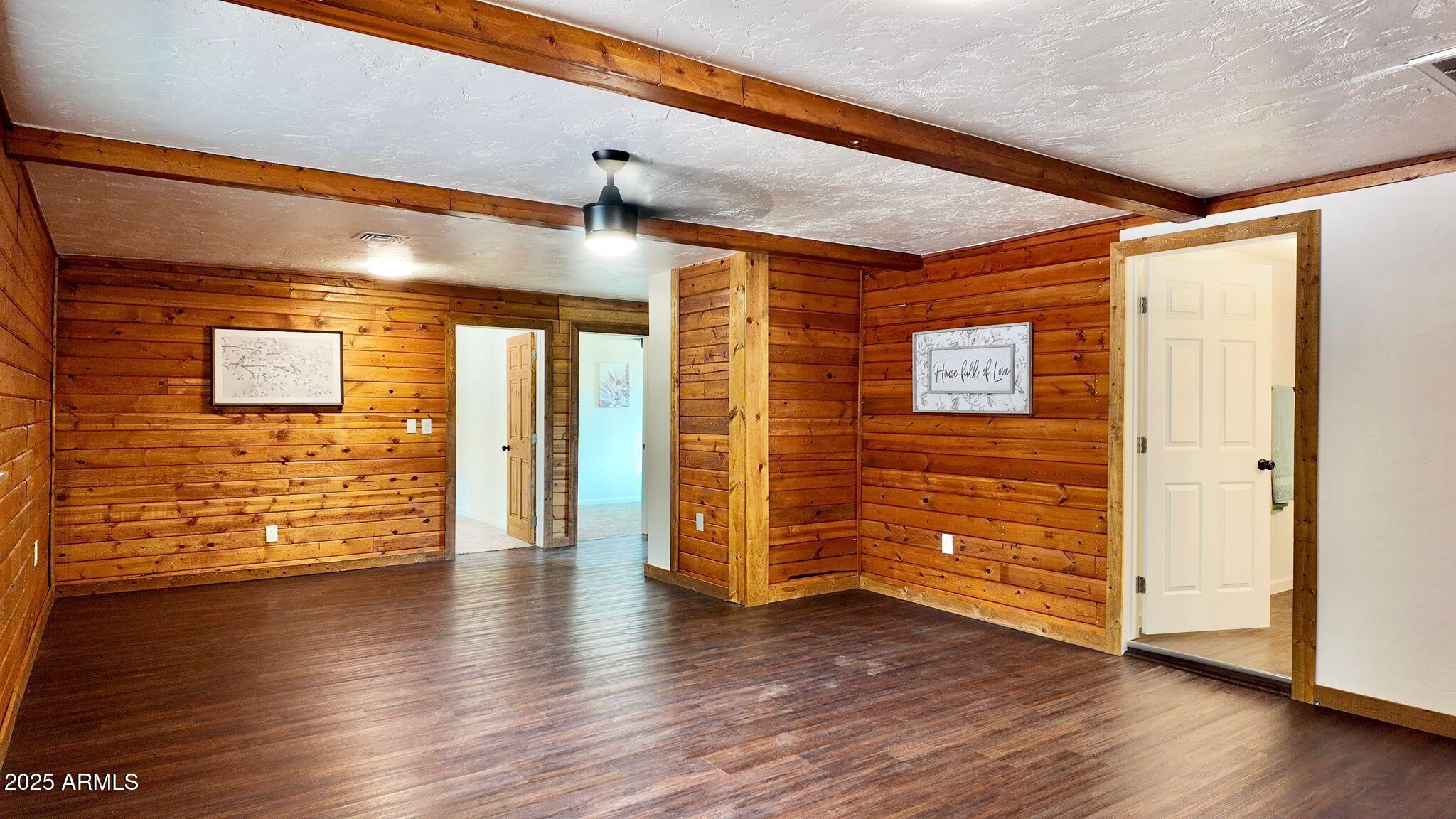 647 S MOONLIGHT Drive