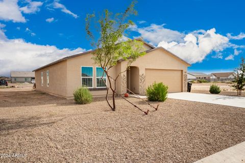 A home in Arizona City