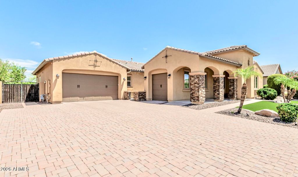 Photo of 7242 W Rowel Road, Peoria, AZ 85383 (MLS # 6972450)