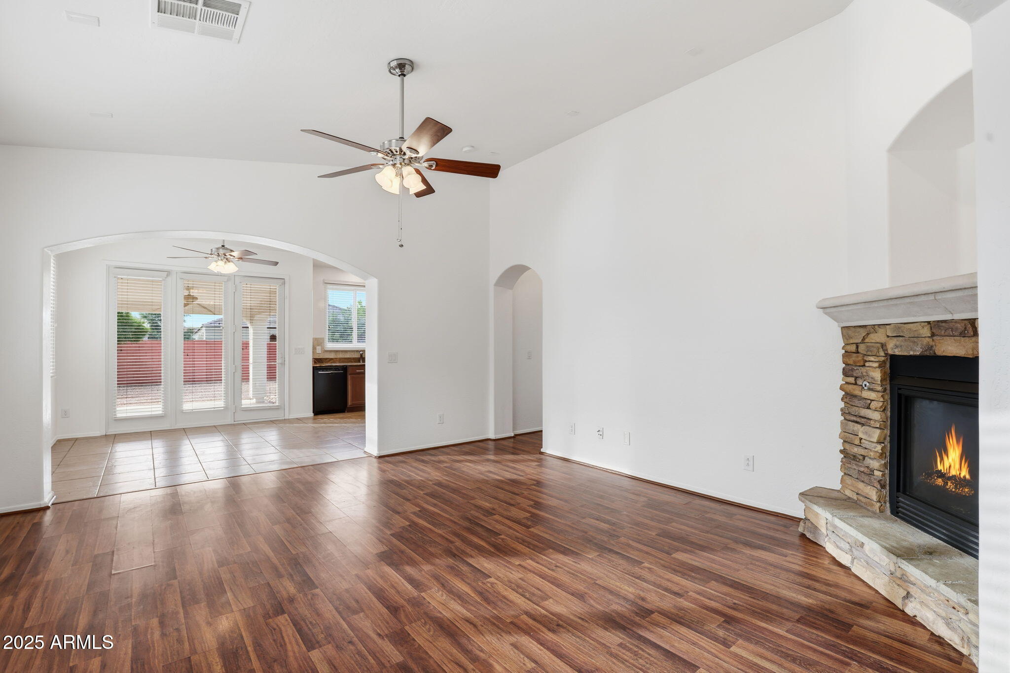 29377 W CLARENDON Avenue