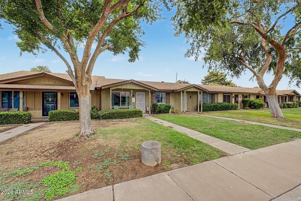 Photo of 2543 N 22nd Drive, Phoenix, AZ 85009 (MLS # 7056829)