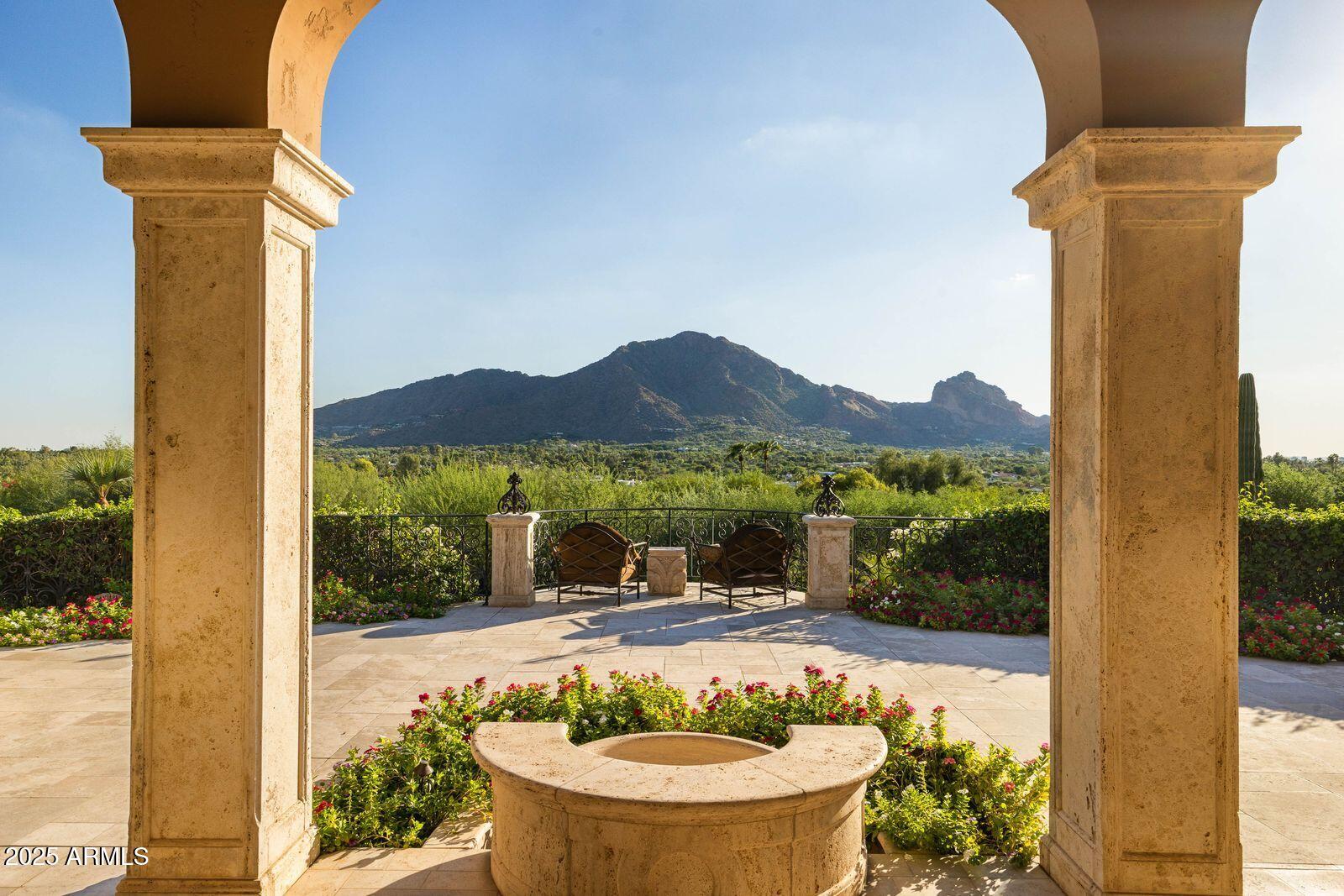 6233 E INDIAN BEND Road