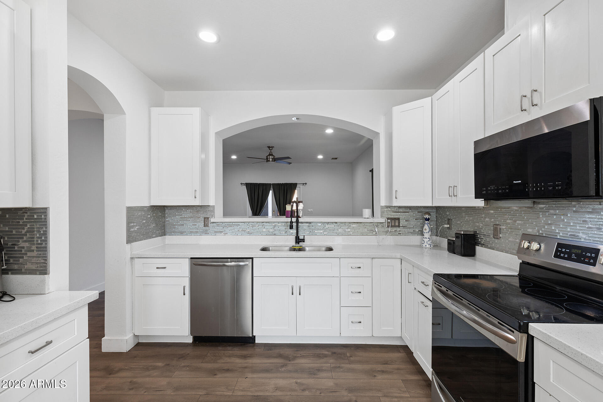 2314 W MARICOPA Street