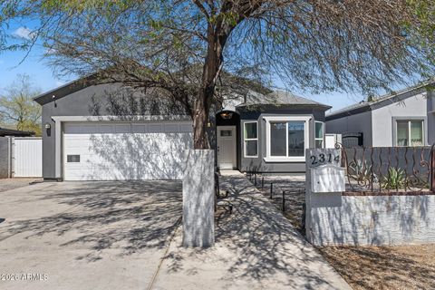 Photo of 2314 W Maricopa Street, Phoenix, AZ 85009 (MLS # 7004993)