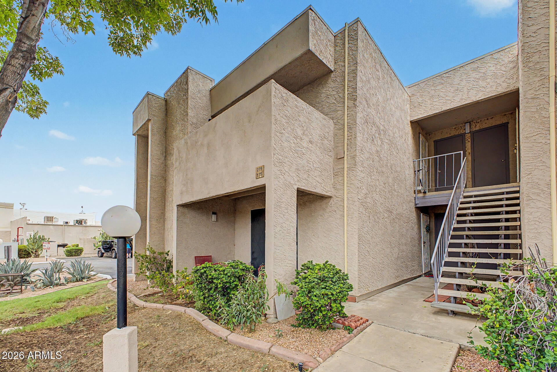 1920 W LINDNER Avenue 175