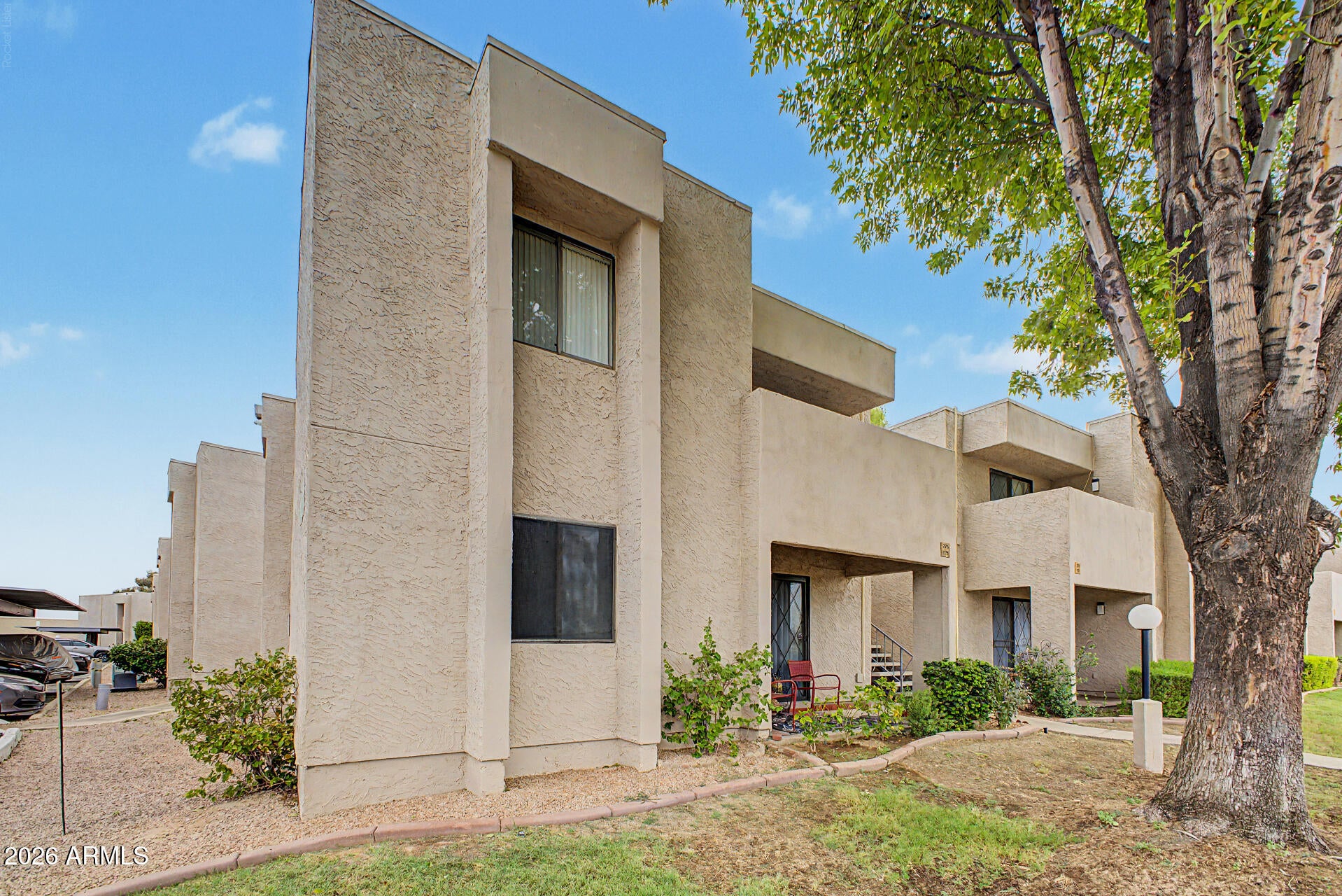 1920 W LINDNER Avenue 175