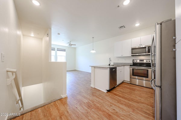 2321 E HIDALGO AVE, PHOENIX, AZ 85040 - Image b9fa260b7c47e9d5ccb145a0667ced6d/2363254848
