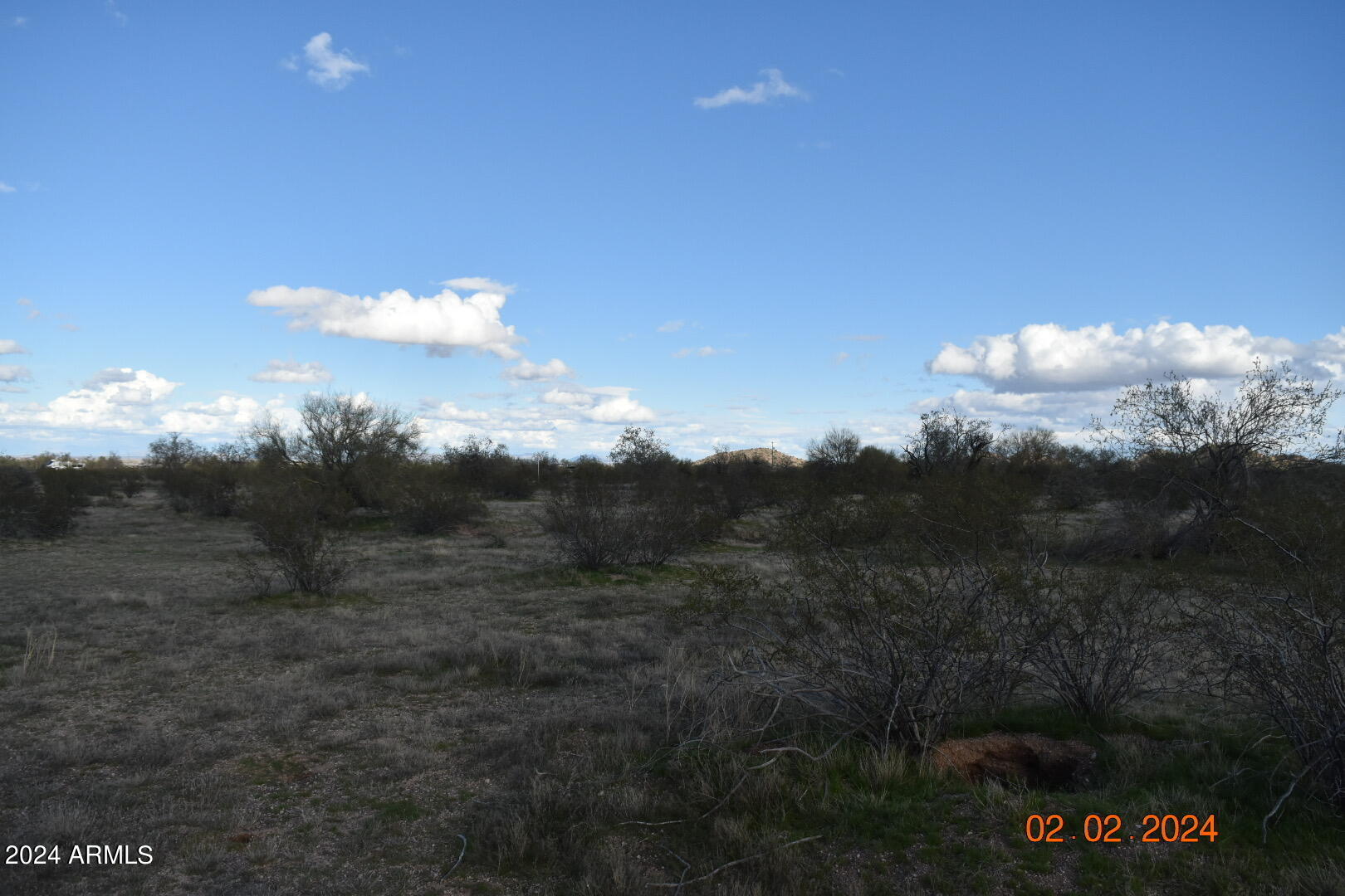 Hidden Valley Estates Unit 1 E 1/2 lot 101, parcels 1,2,3 - Land