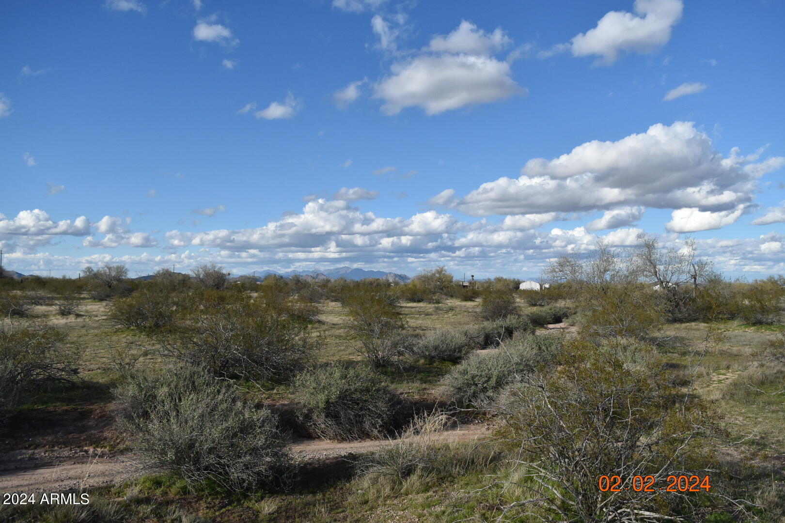 Hidden Valley Estates Unit 1 E 1/2 lot 101, parcels 1,2,3 - Land