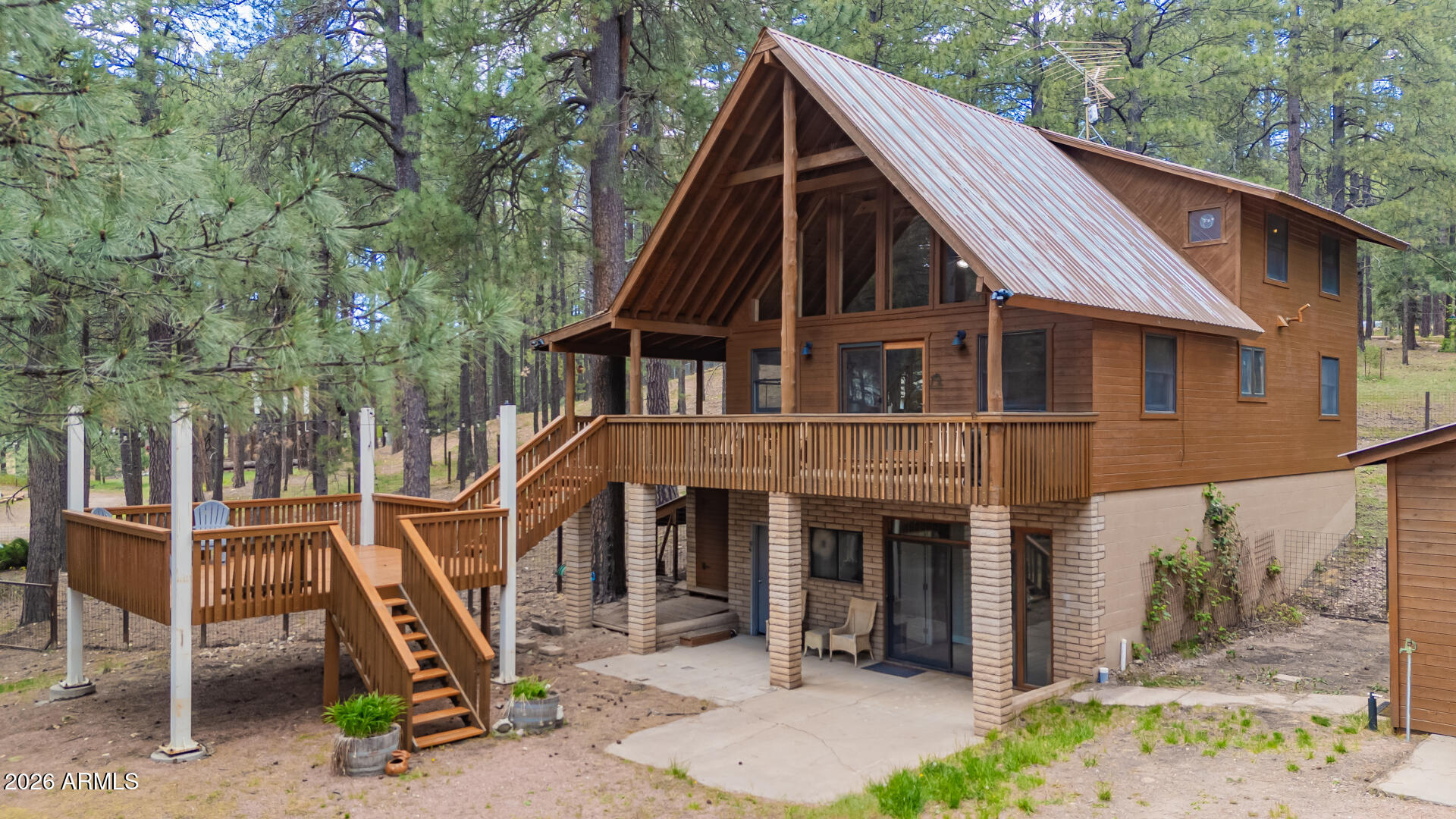 2233 MULBERRY Drive