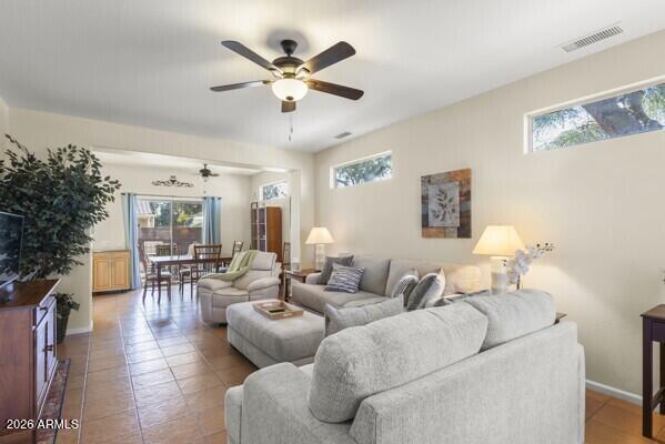 15893 W ARROWHEAD Drive