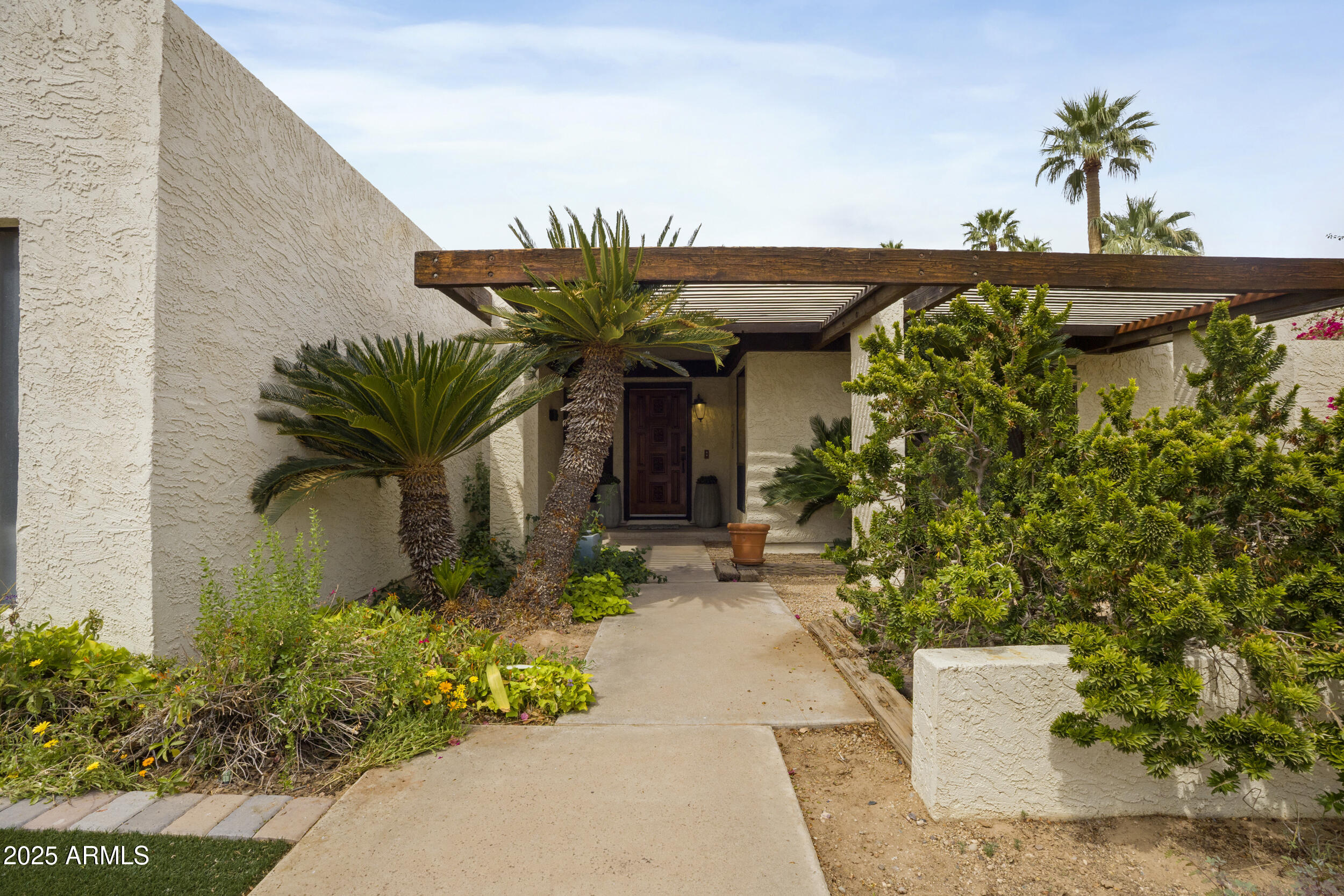 460 E ESTERO Lane