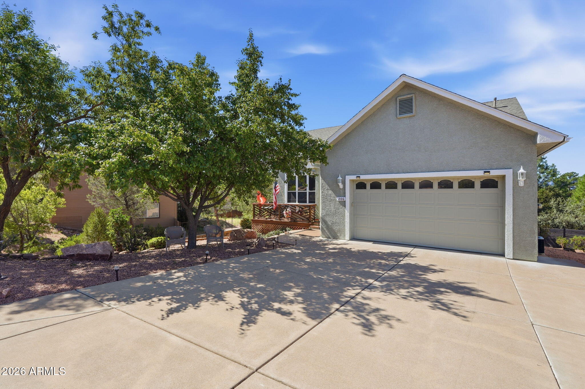 206 N Stagecoach Pass