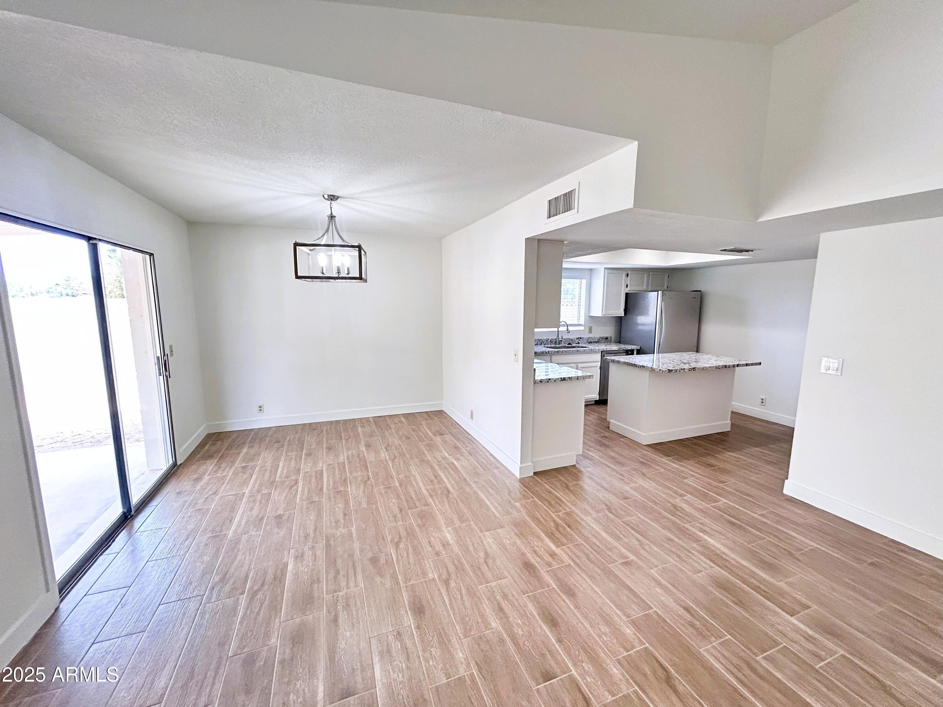 2416 W STOTTLER Drive