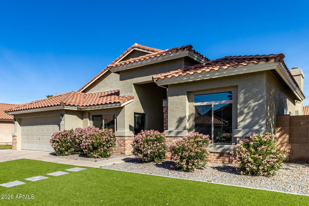 Photo of 6670 W Del Rio Street, Chandler, AZ 85226 (MLS # 6991859)