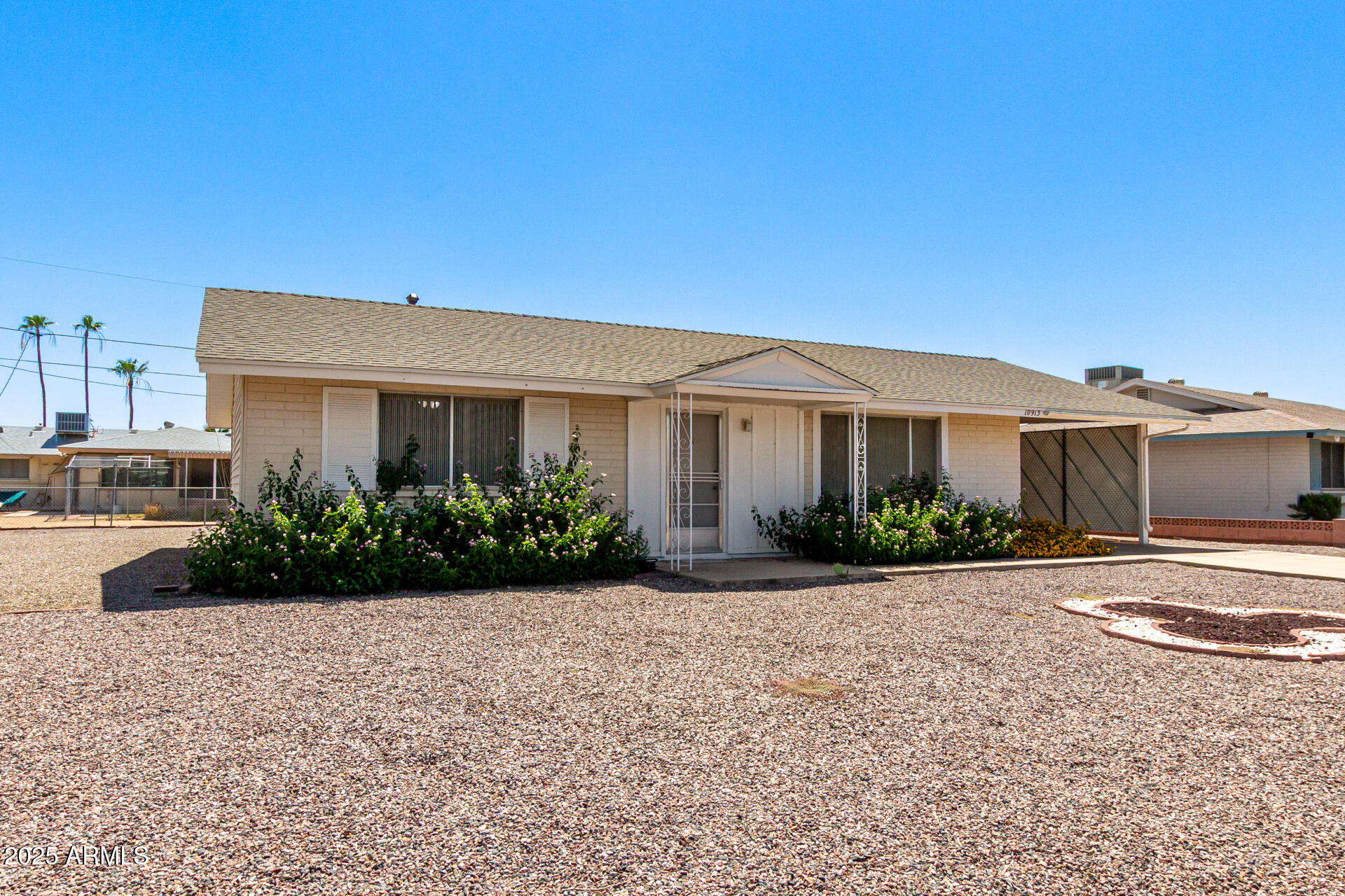 10913 W CANTERBURY Drive