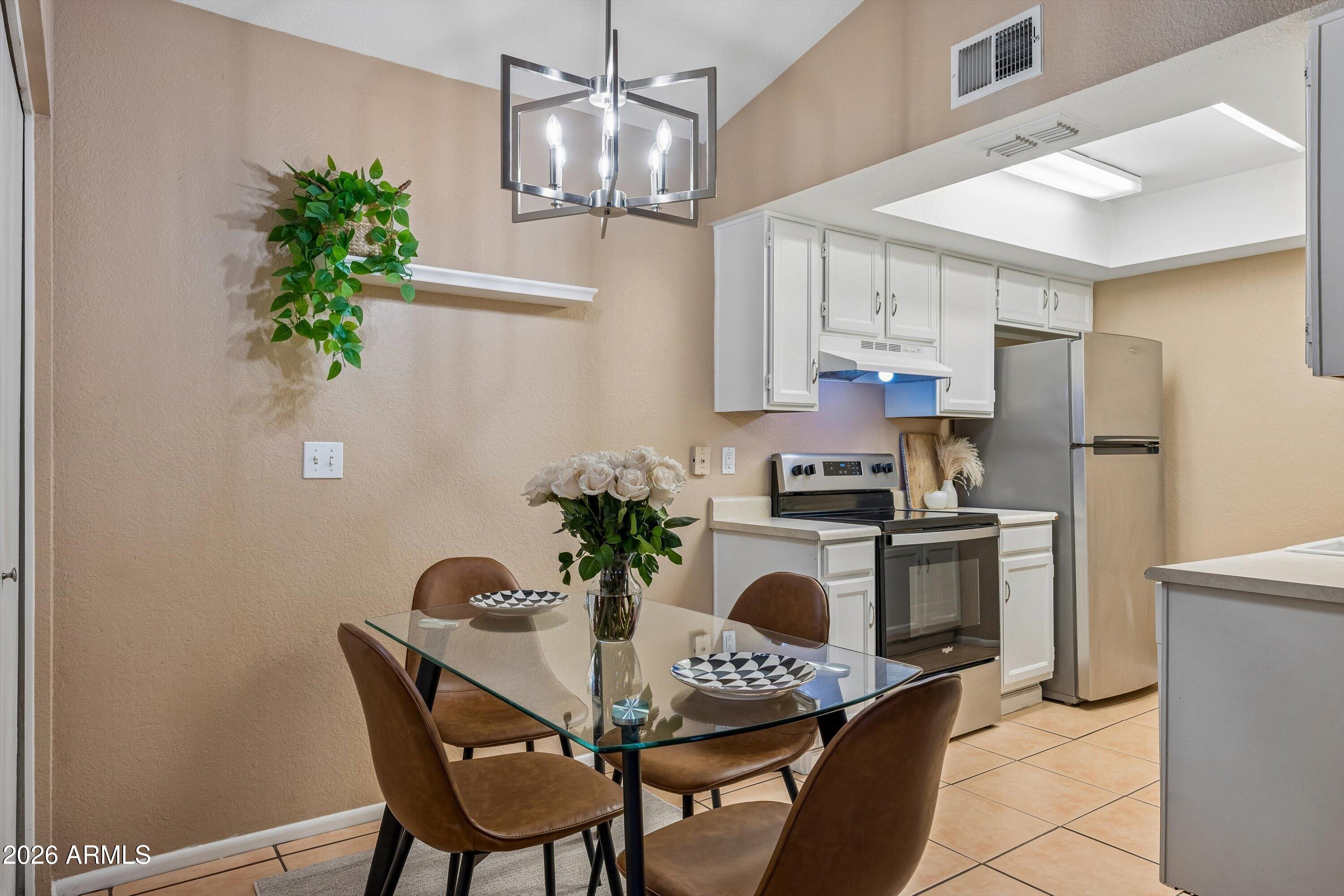 5136 E Evergreen Street 1127