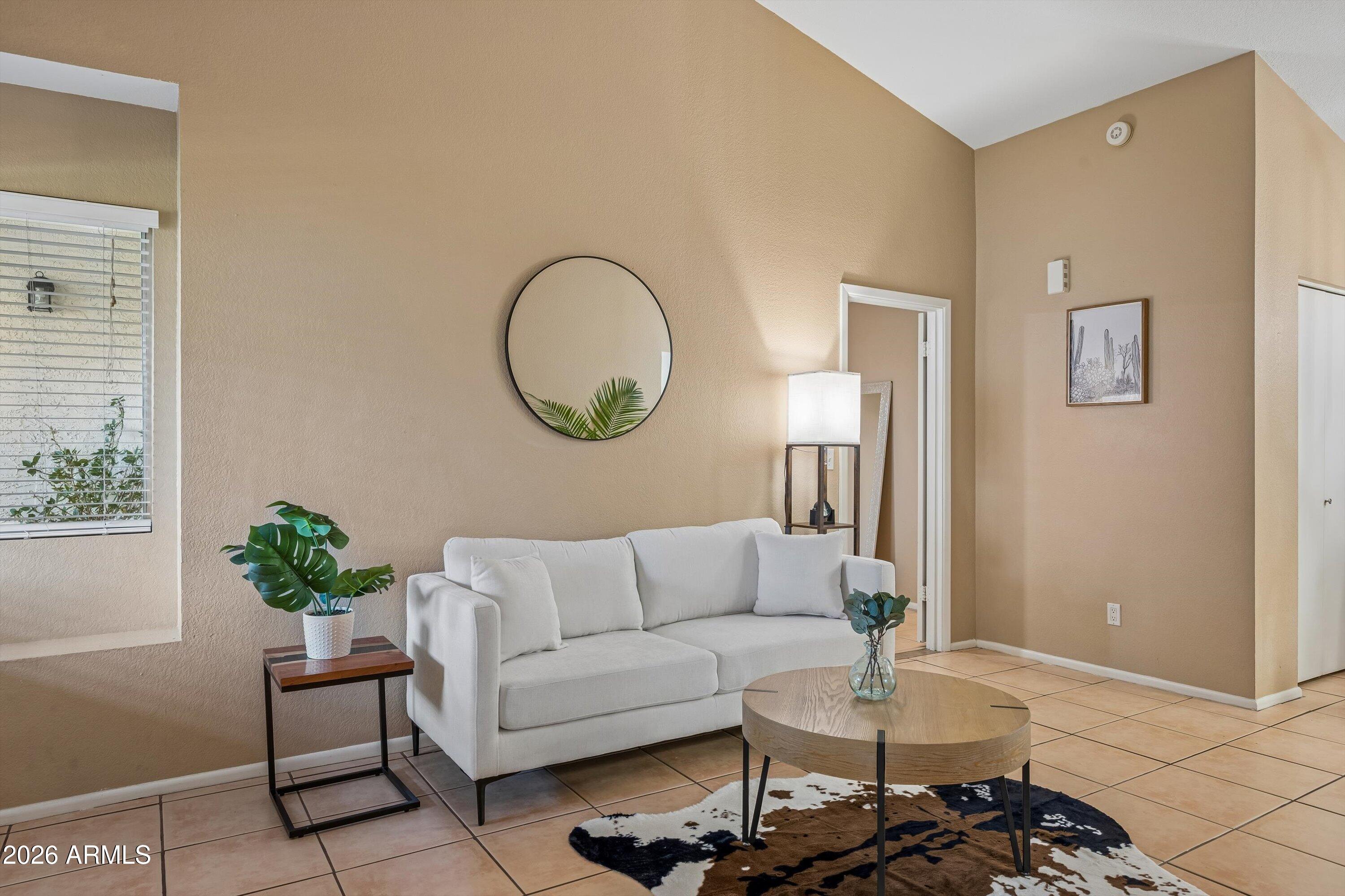 5136 E Evergreen Street 1127