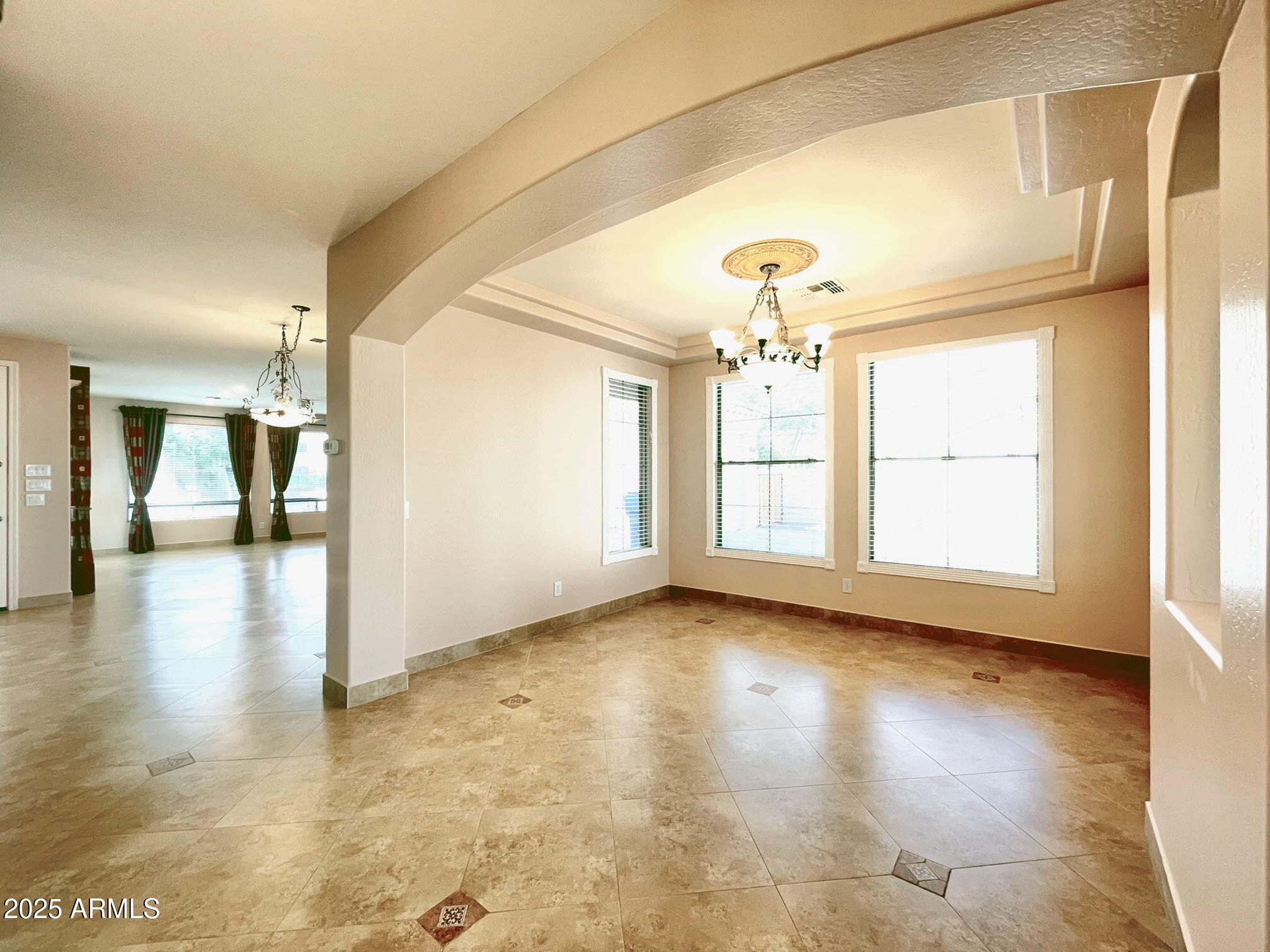 3807 E LATHAM Court