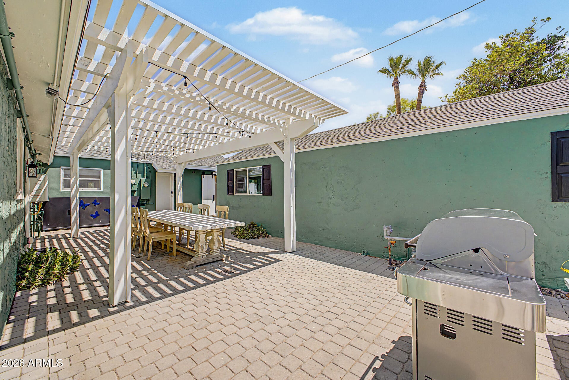 521 W MARIPOSA Street 2