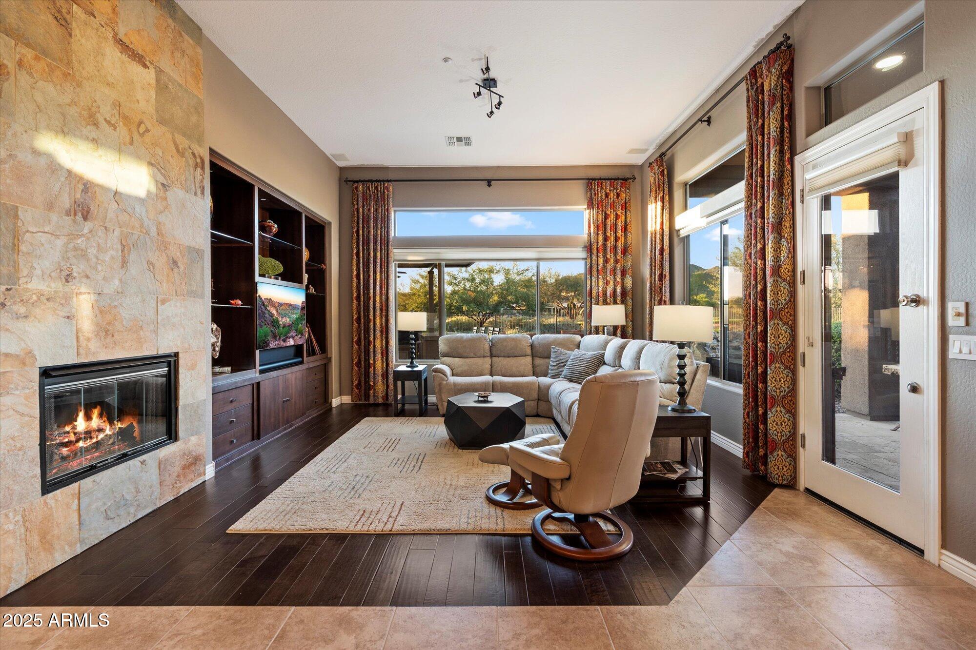 41318 N CLUB POINTE Drive