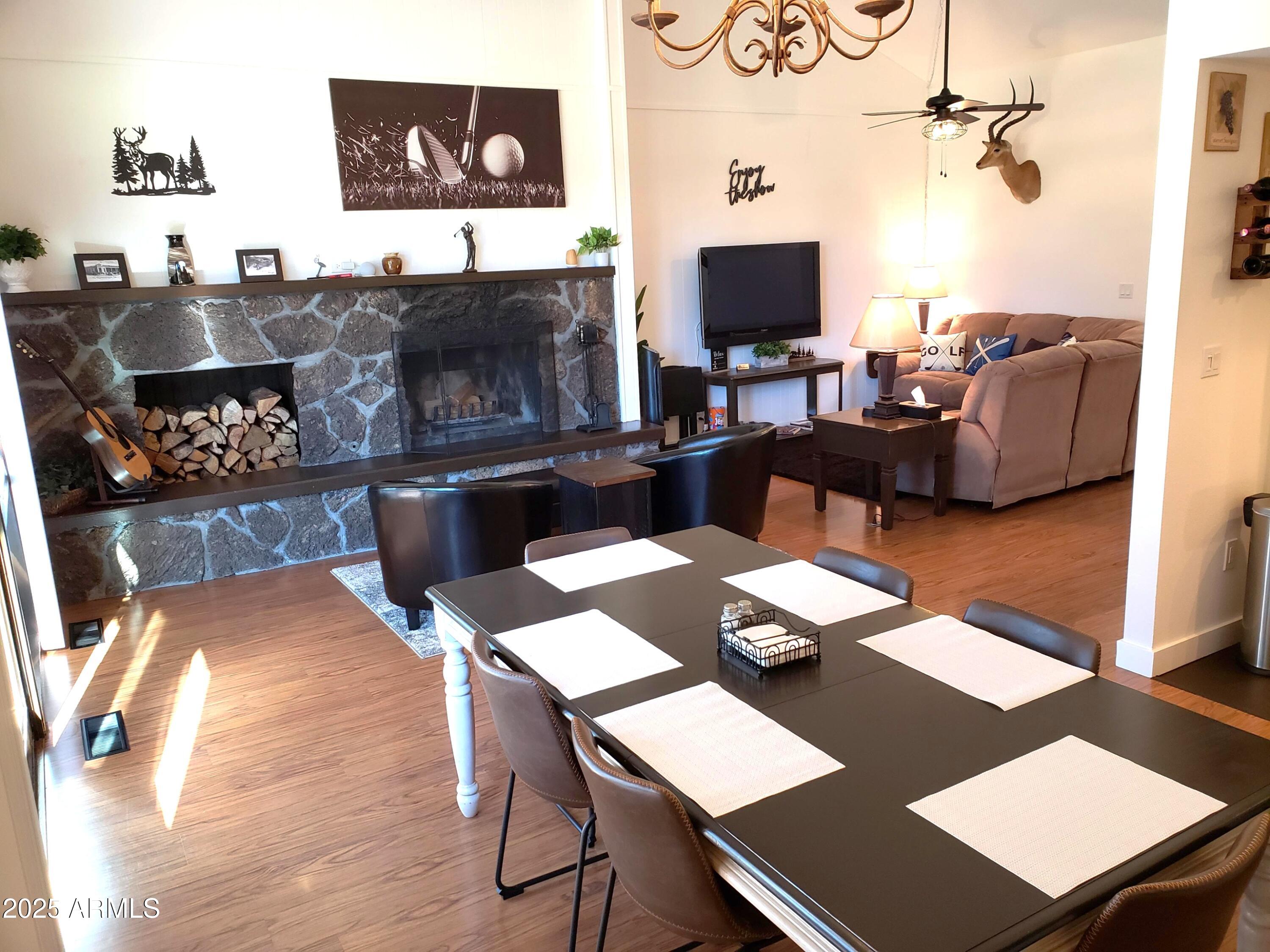 CONTINENTAL TOWNHOUSE 1 - Residential