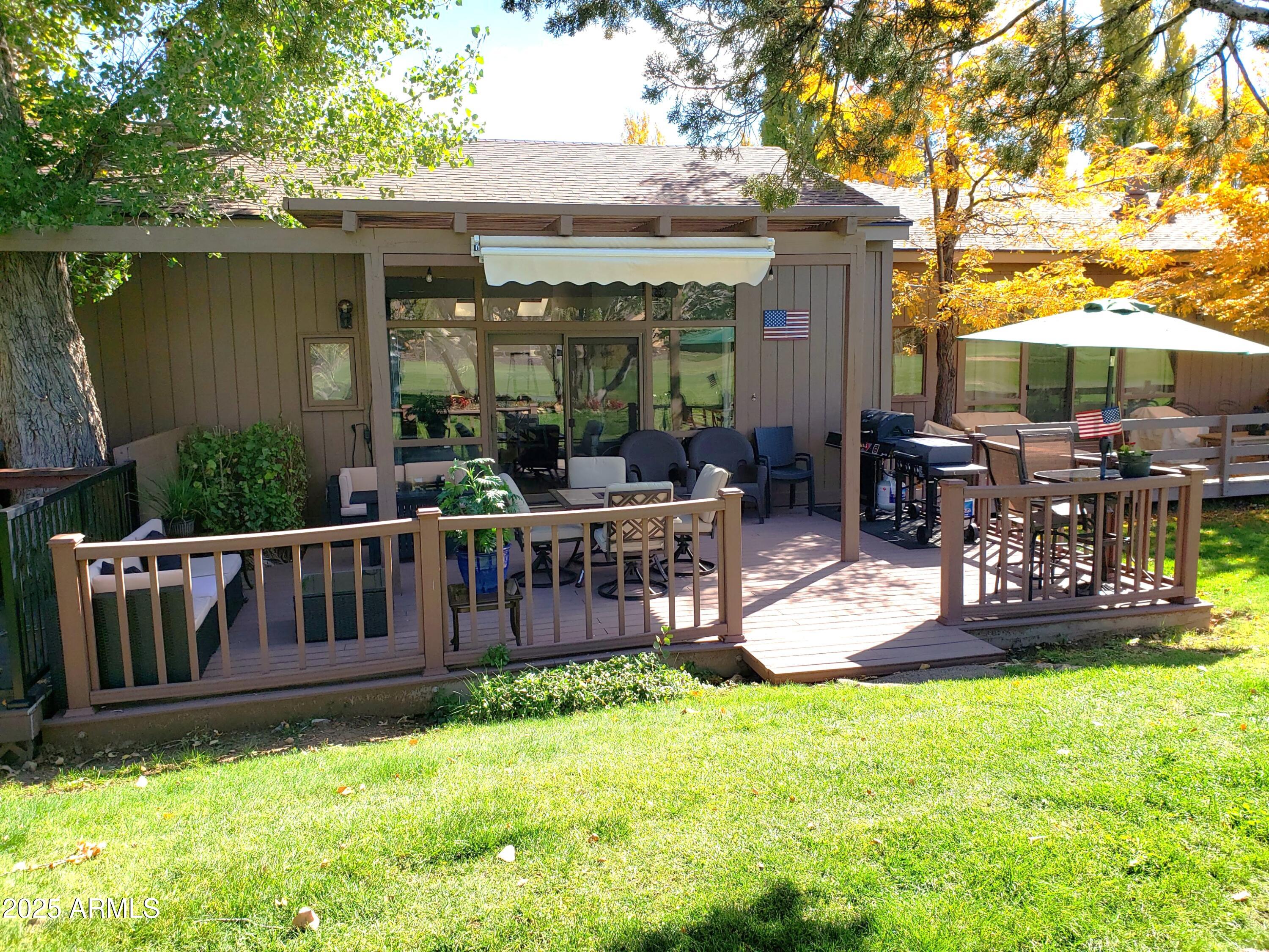 2753 N FAIRVIEW Drive