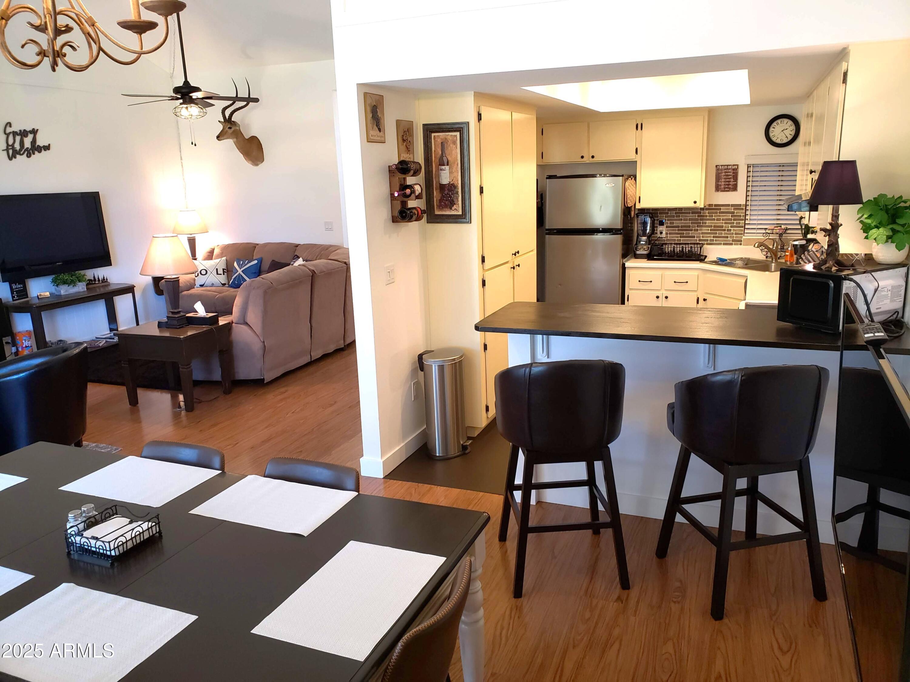 CONTINENTAL TOWNHOUSE 1 - Residential