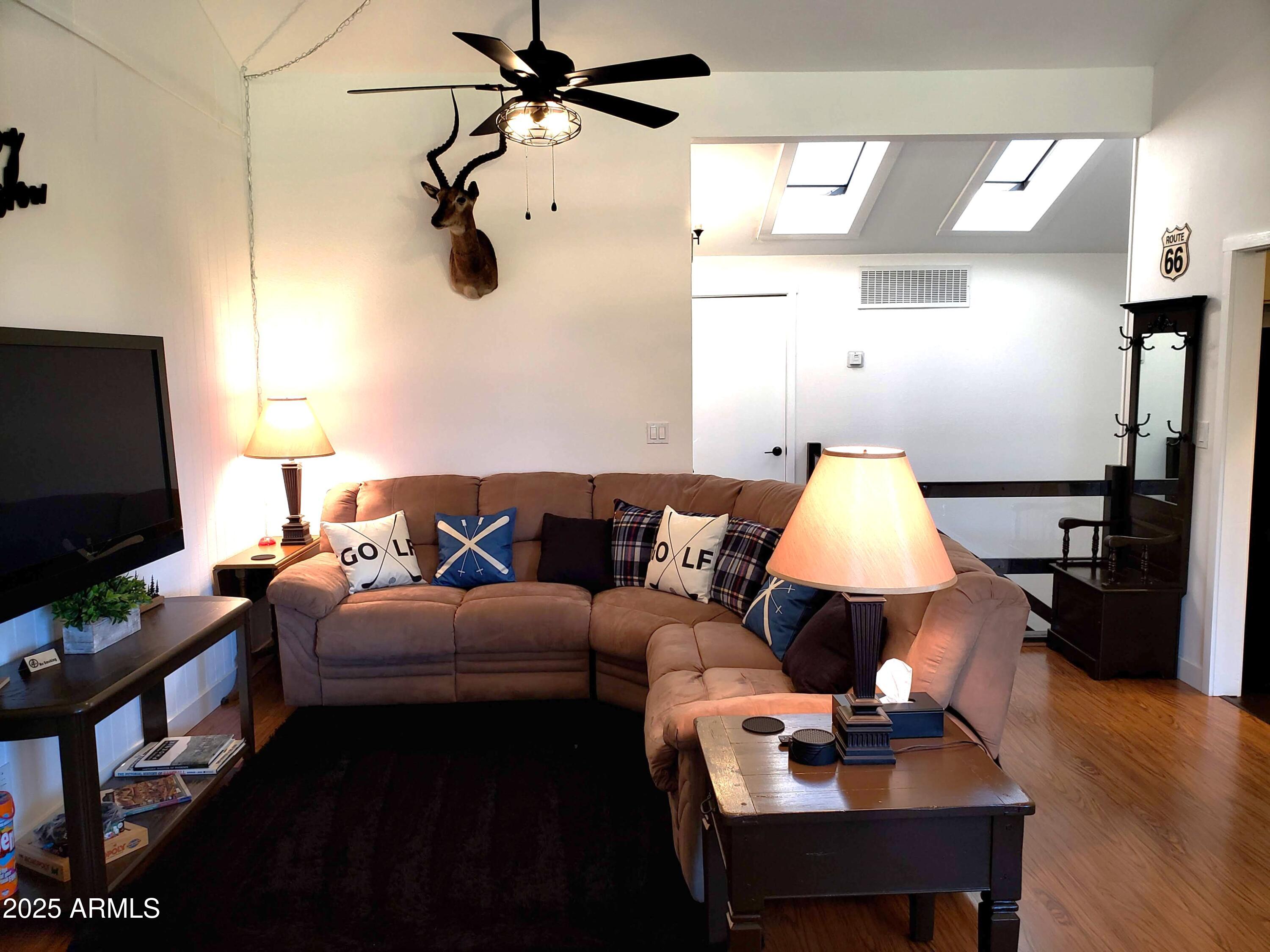 CONTINENTAL TOWNHOUSE 1 - Residential