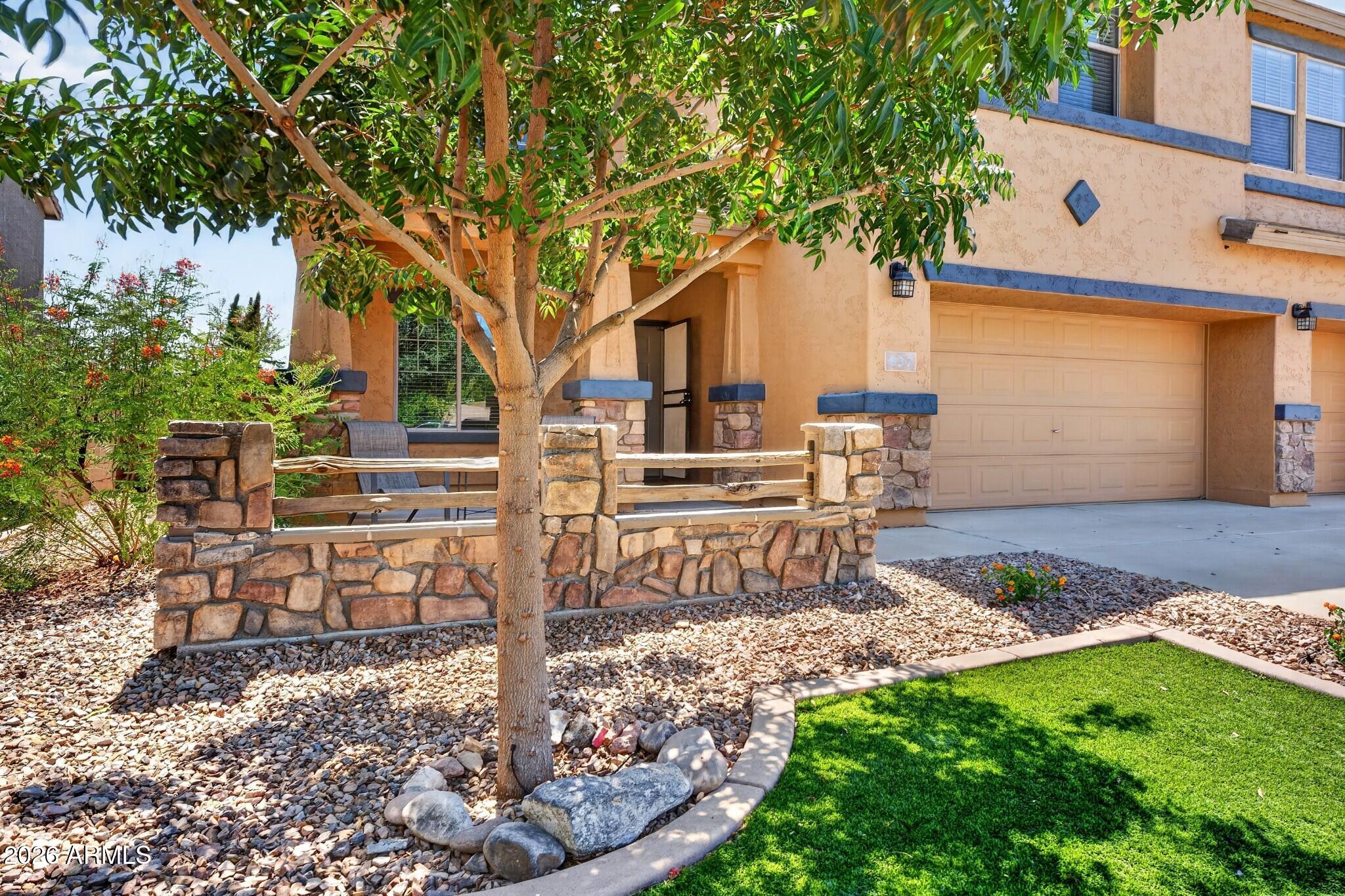 837 E VOLK Lane