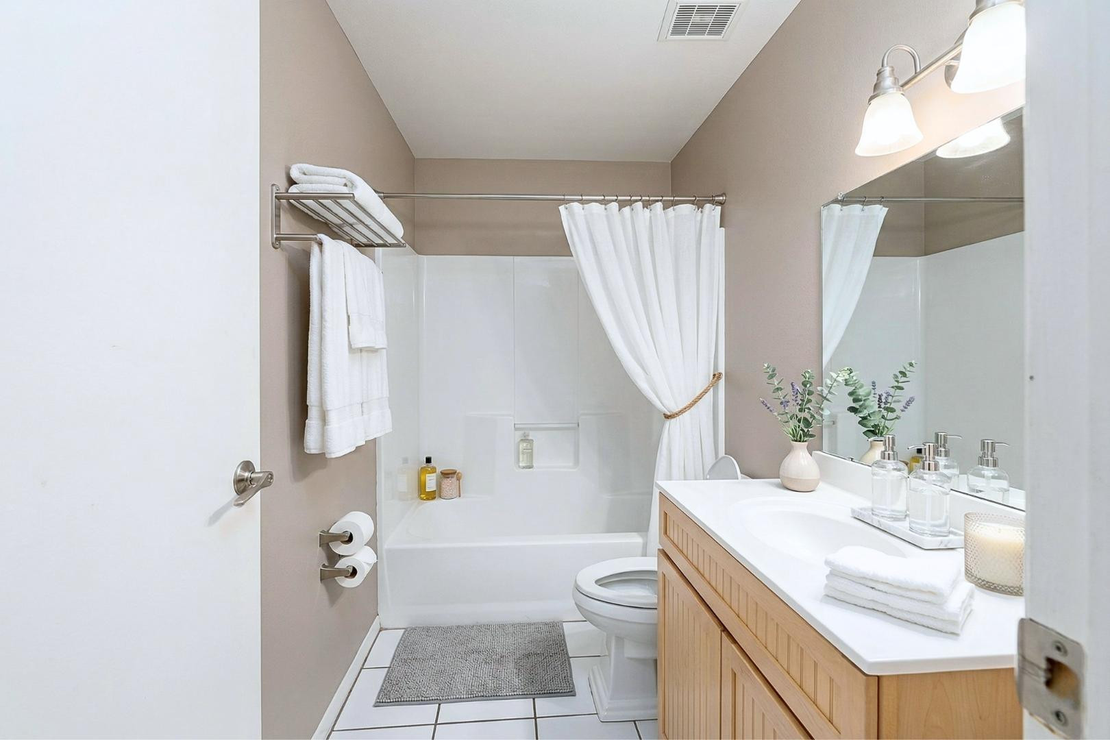 452 E 9th Avenue Apt 3