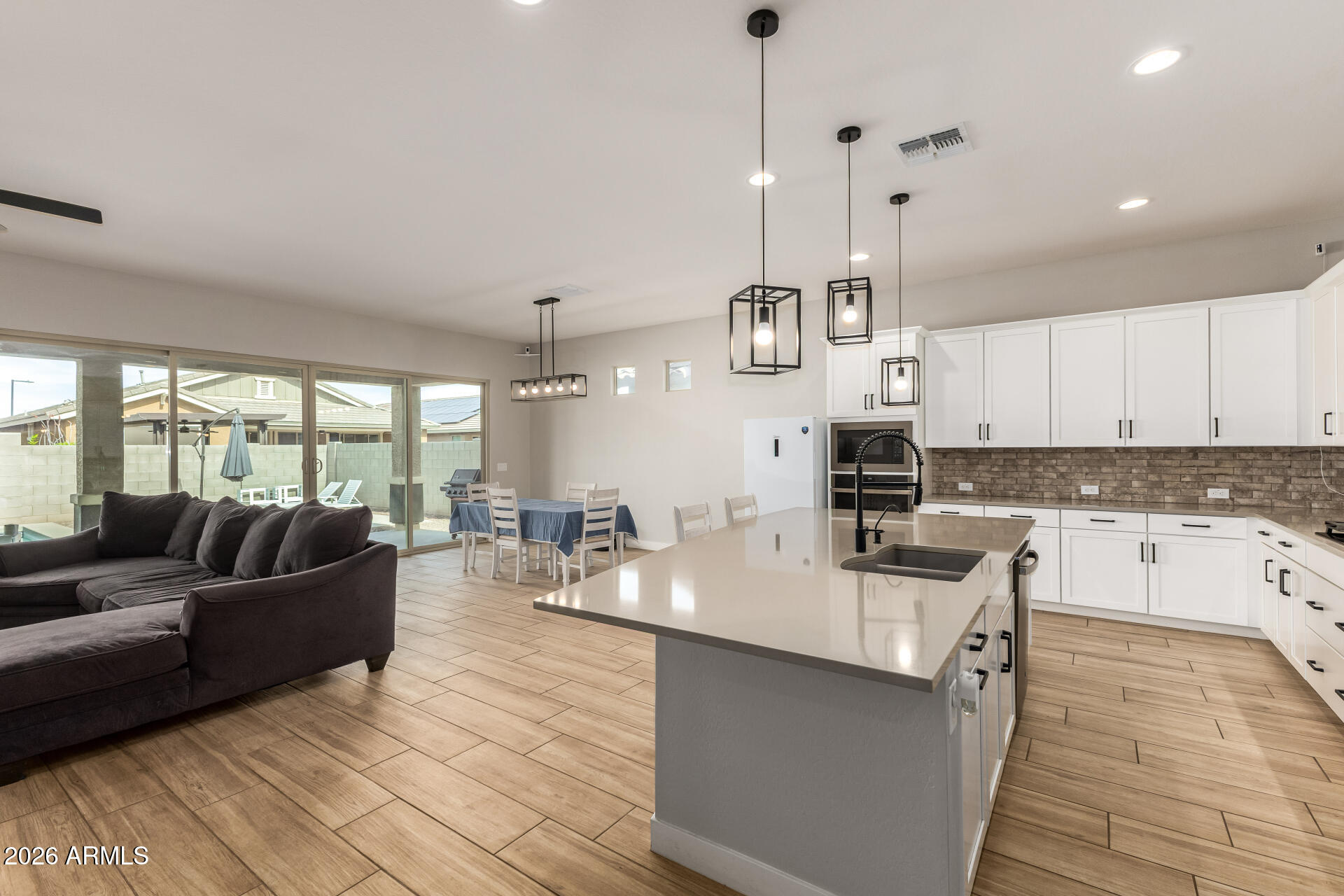 16064 W MONTANA DE ORO Drive