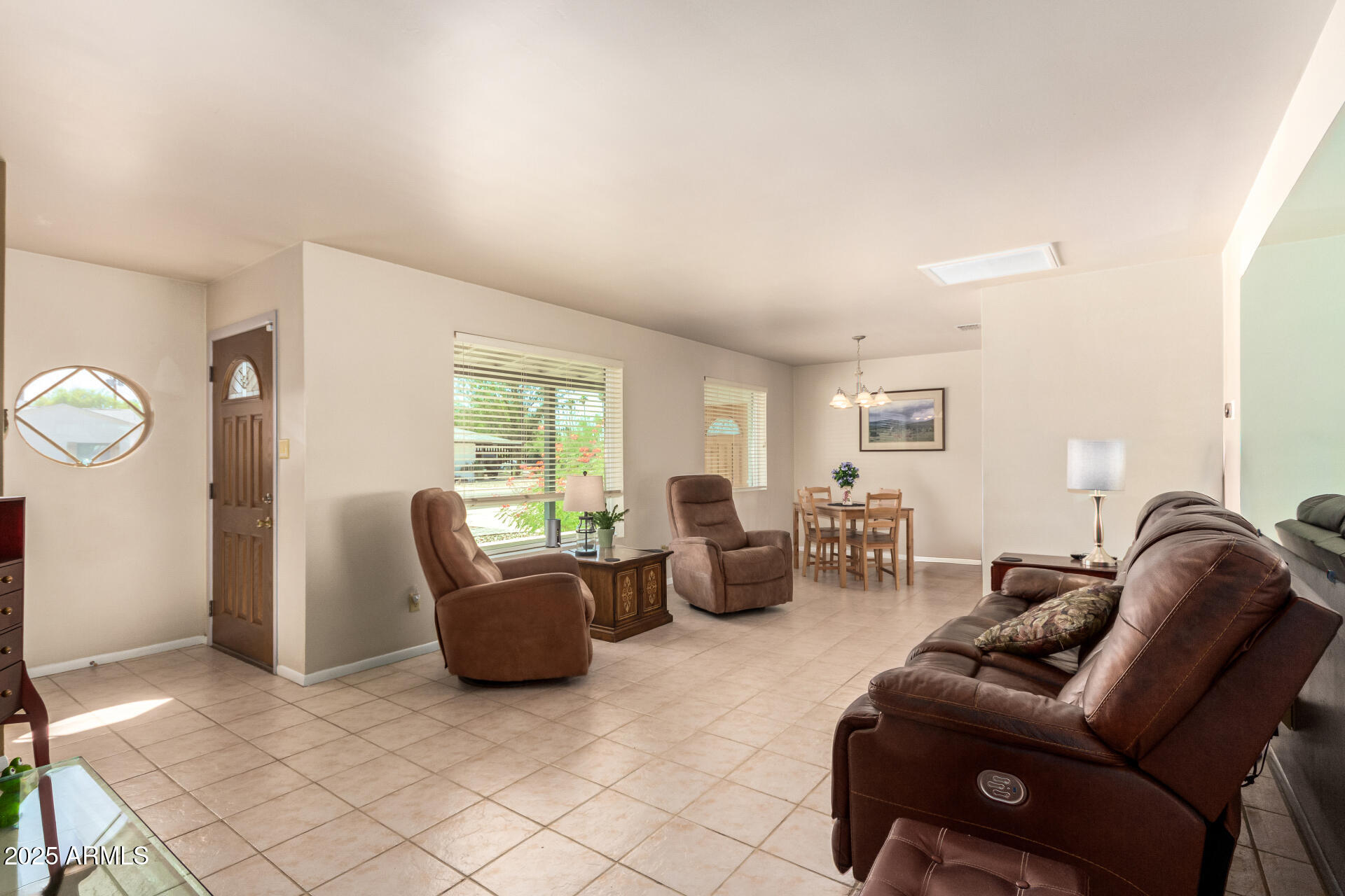 1314 W MARIPOSA Street