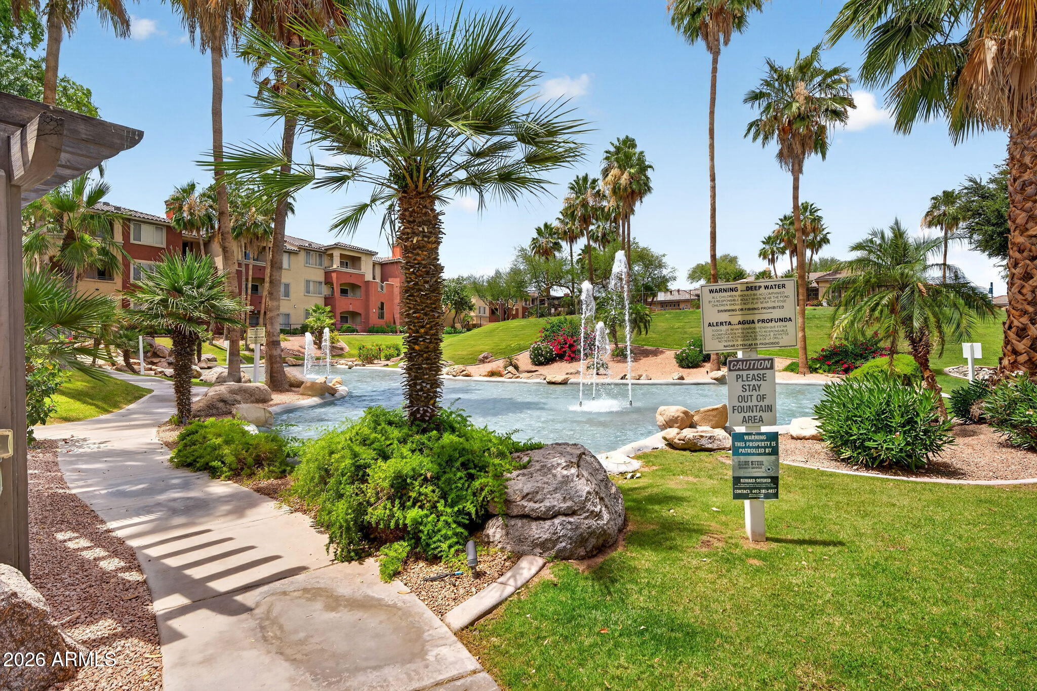 RED ROX CONDOMINIUM - Residential