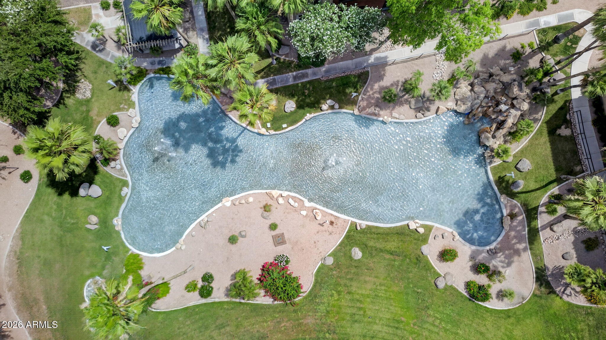 RED ROX CONDOMINIUM - Residential