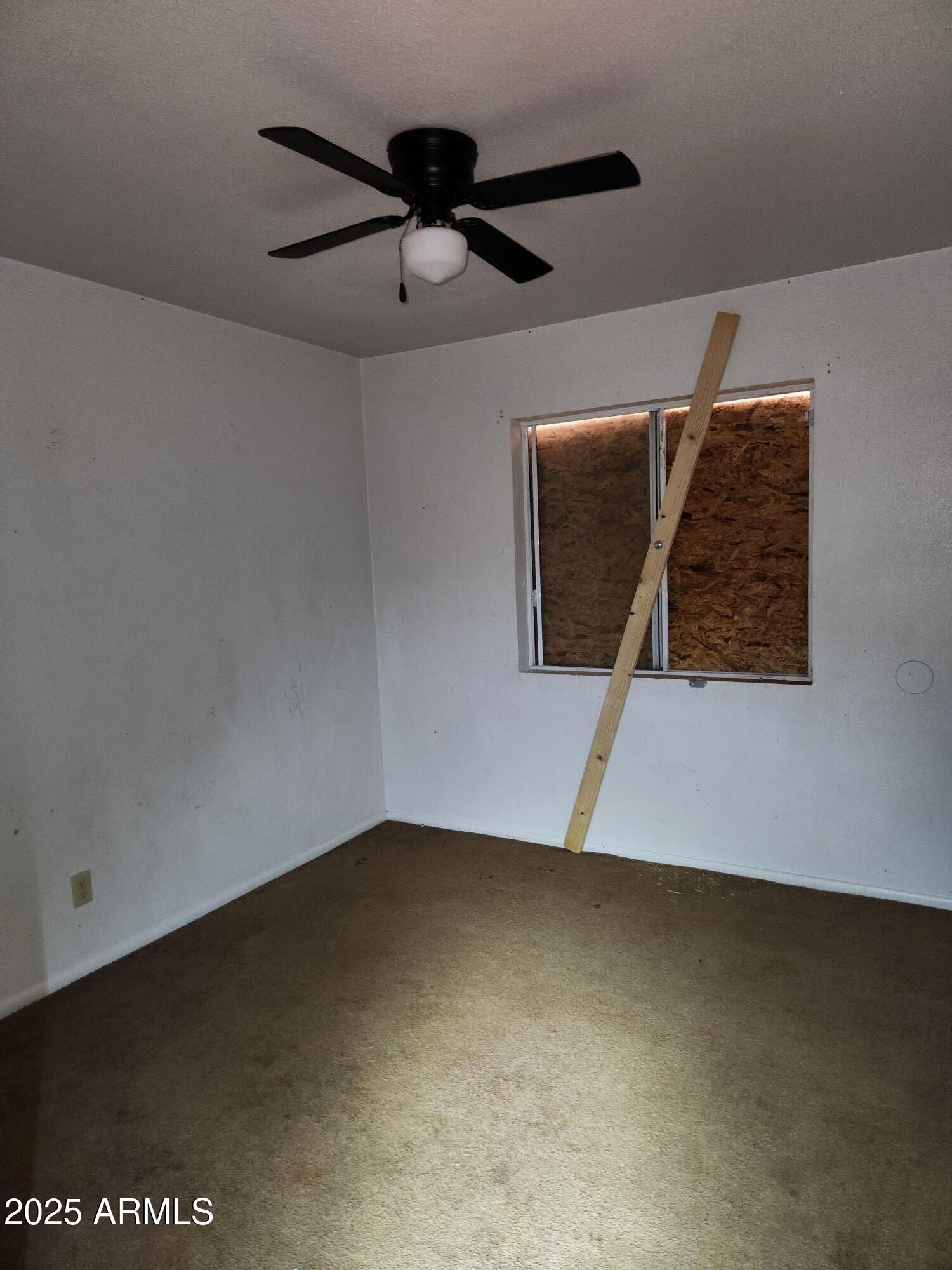 2130 W WELDON Avenue