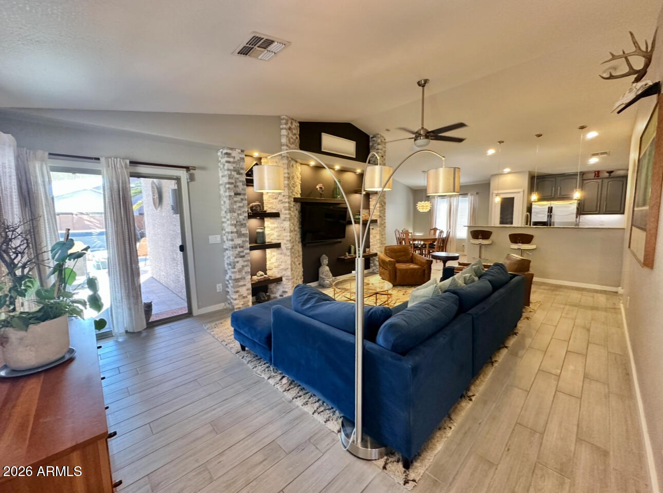 11821 W DOS RIOS Drive