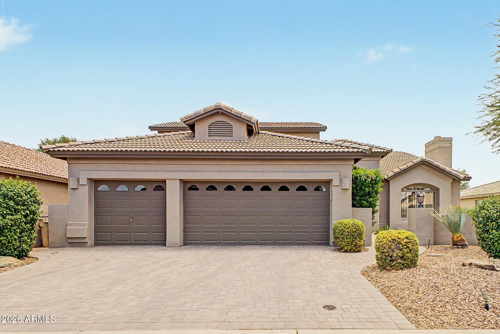 9946 E DIAMOND Drive