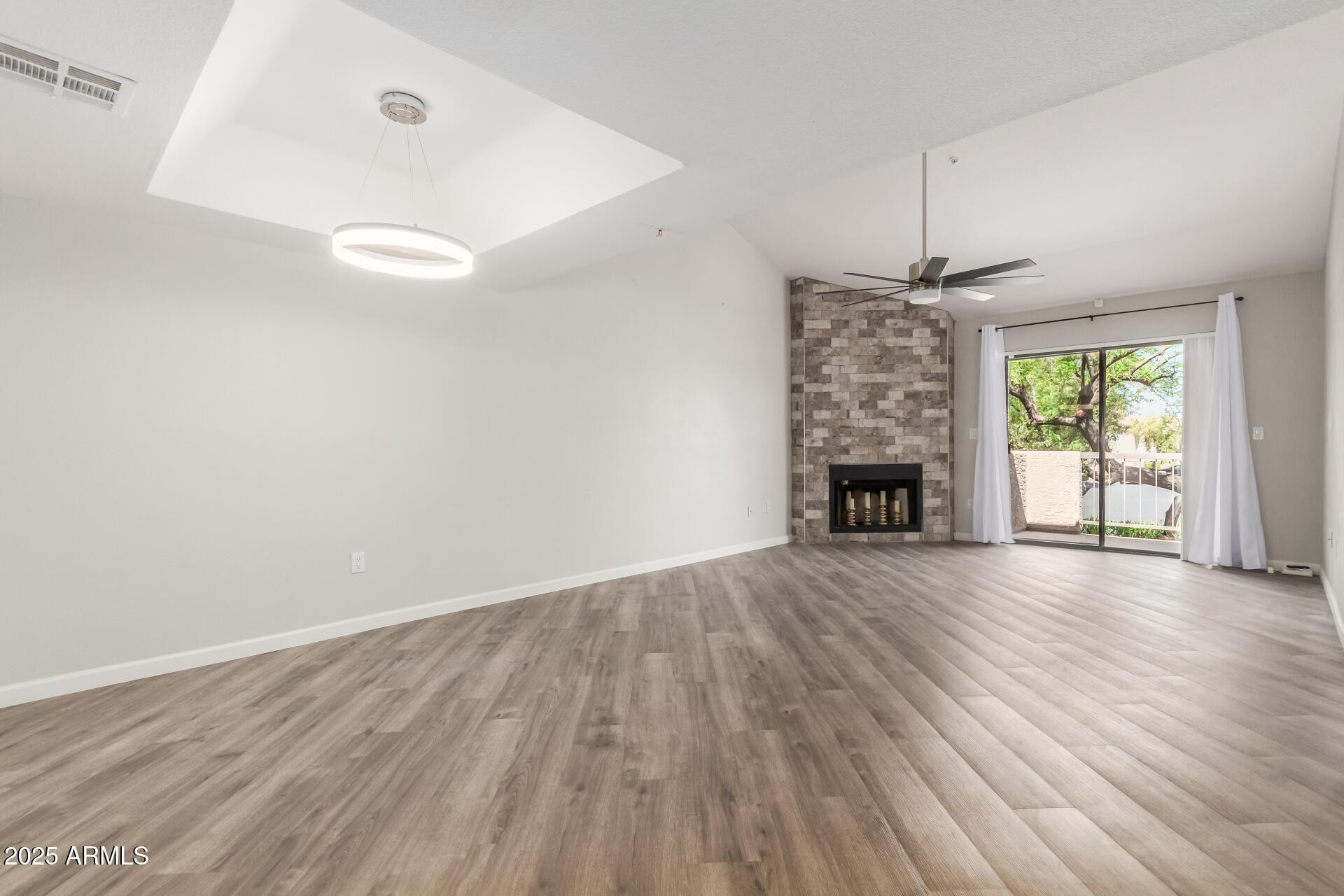 9460 E Mission Lane Unit 211