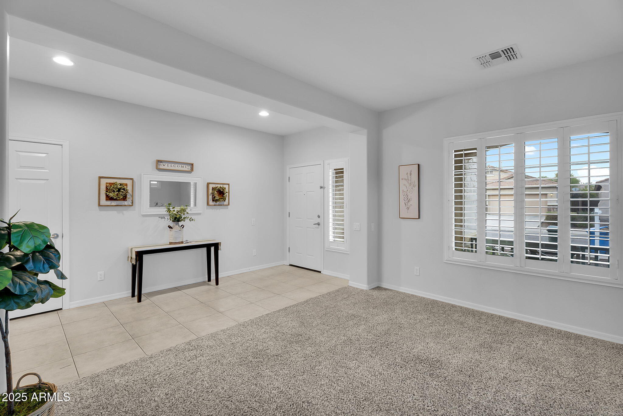 5309 W BUCKSKIN Trail