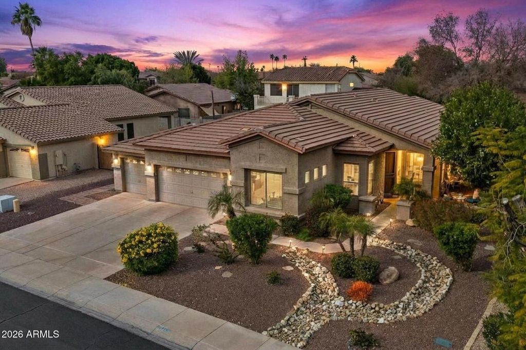 Photo of 1528 E Harrison Street, Gilbert, AZ 85295 (MLS # 6973723)