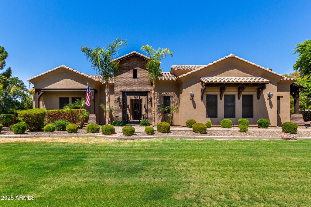 Photo of 22112 S 119th Street, Chandler, AZ 85249 (MLS # 6973035)