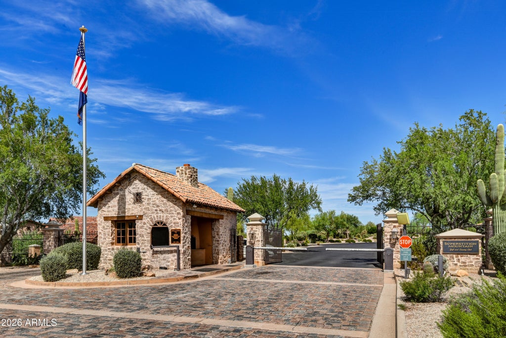 Photo of 7680 E Golden Eagle Circle, Gold Canyon, AZ 85118 (MLS # 7085438)
