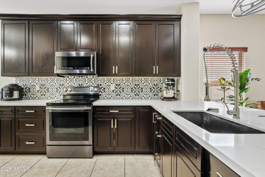 Photo of 18552 N Ibis Way, Maricopa, AZ 85138 (MLS # 6976191)