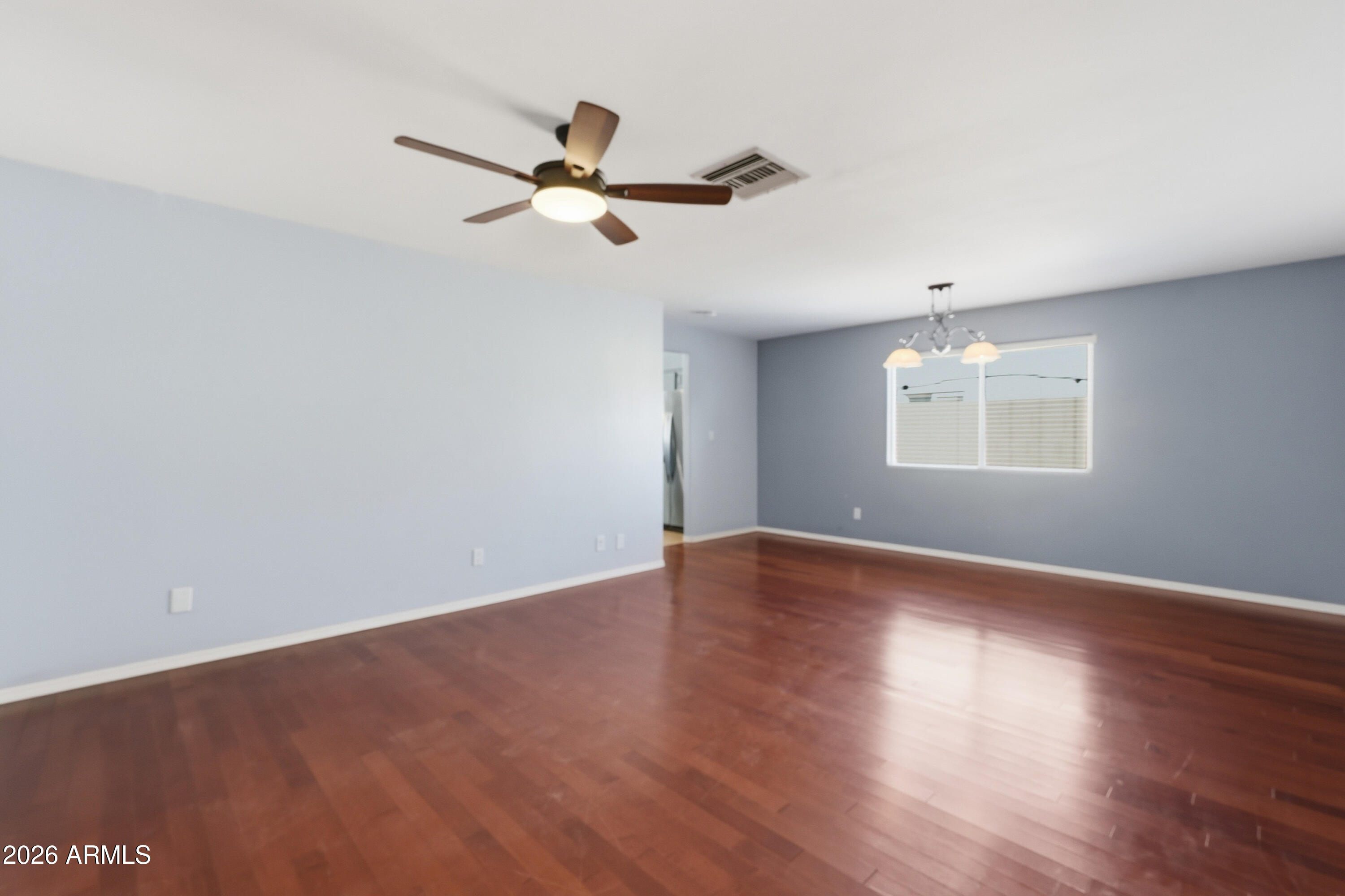 5654 W Mountain View Road