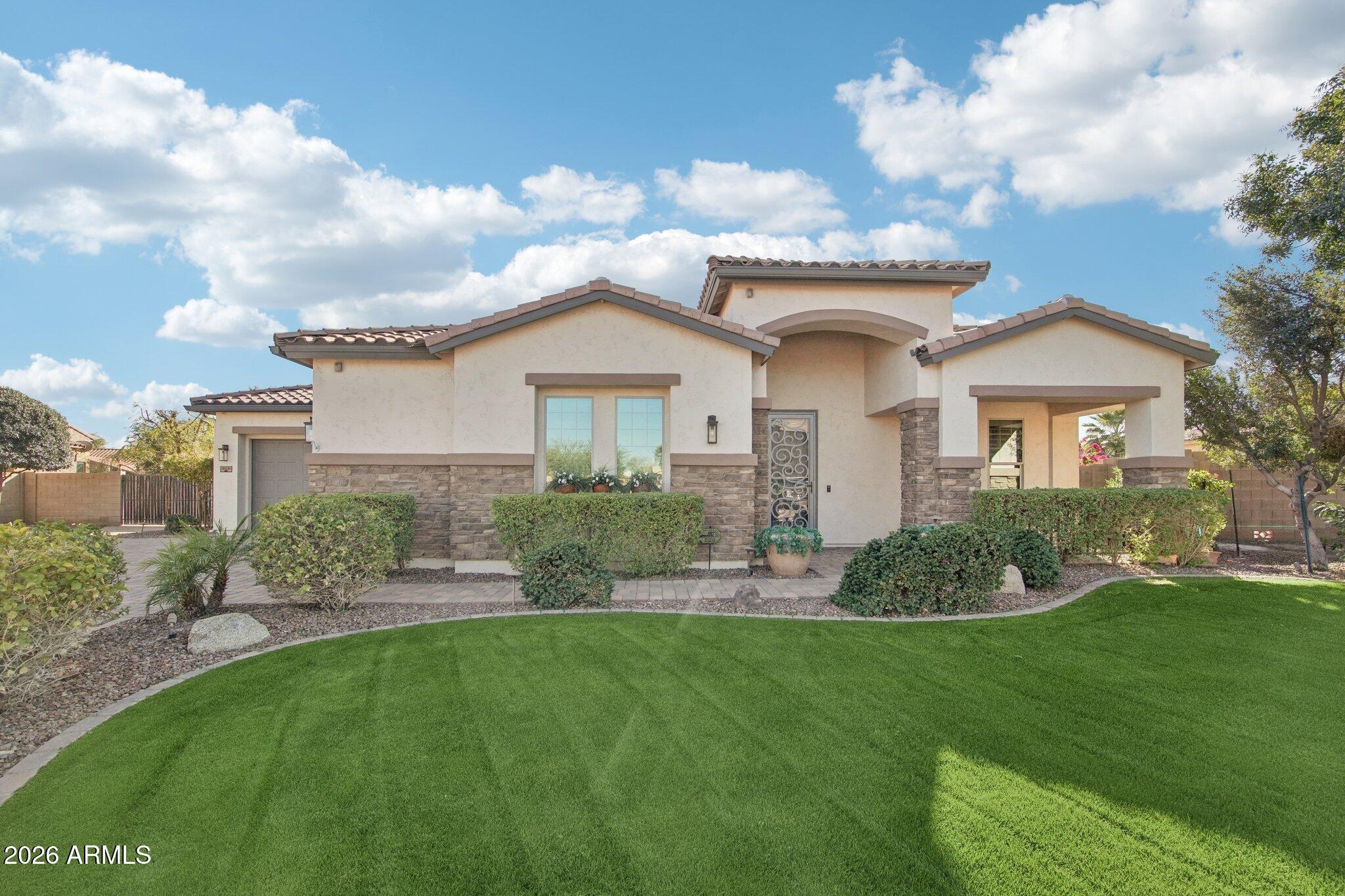 18231 W CAMPBELL Avenue