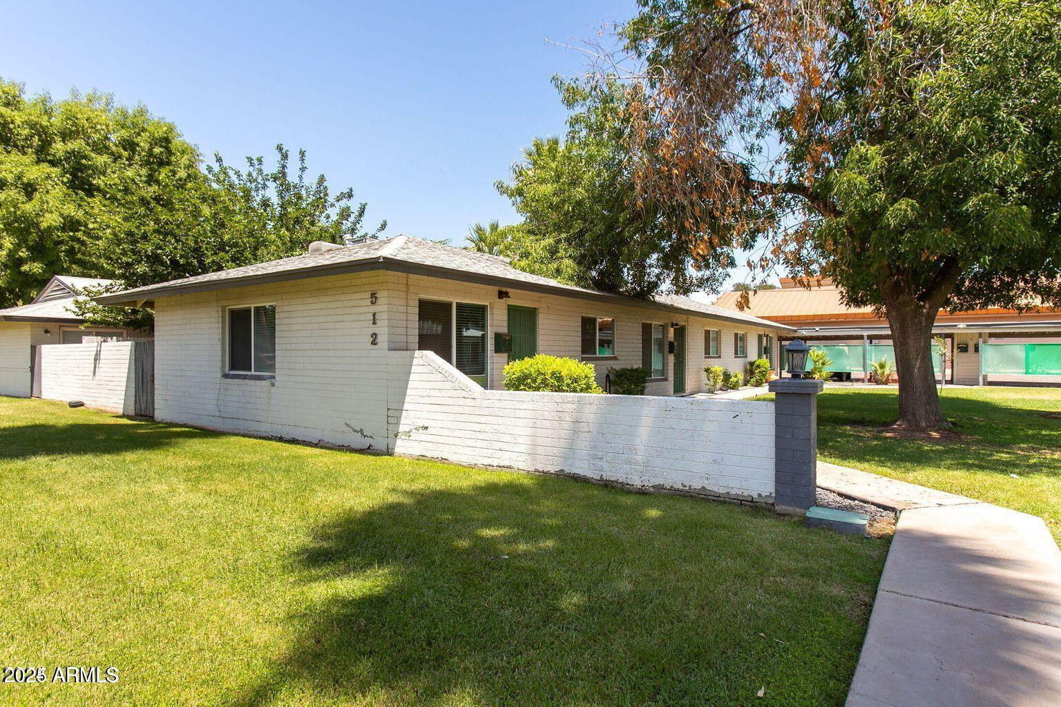 512 E Roanoke Avenue 6