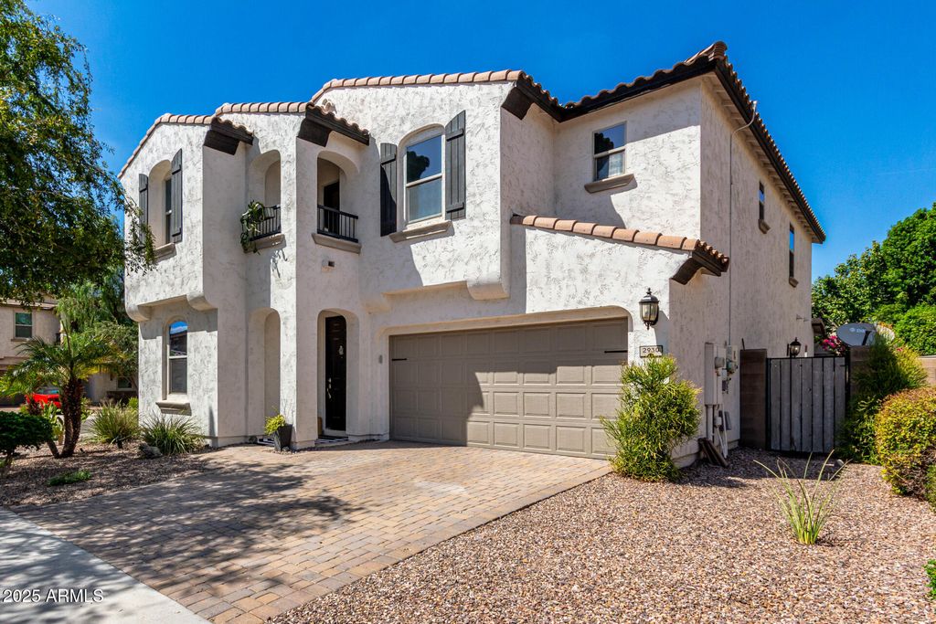 Photo of 2930 E Shannon Street, Gilbert, AZ 85295 (MLS # 6912920)