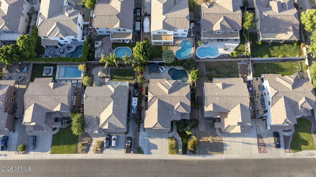 4080 E LAUREL Avenue